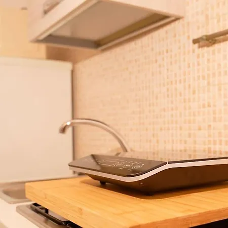 Trastazione & Policlinico 500mt Dal Centro Apartament